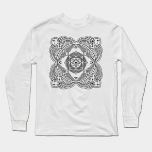 Elegant Lace Henna Tattoo Style Mandala Pattern Long Sleeve T-Shirt